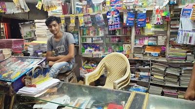 STATHRZLLSFU_Riya_Book_House_ChIJjQhQTqwr8jkREUTTSho_9IE_1