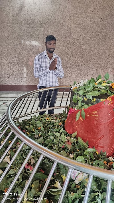 STATMD66EB3W_Mukesh_Ambani_general_Store_ChIJlROFHJxJ8jkRGVy9Zh2-3no_4