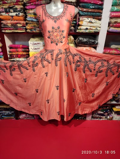 STATVP88FZFG_PRINCE_DRESSES_READYMADE___SAREE_SHOWROOM_ChIJZbr6lj8b8jkREC4PLGK4ydU_10