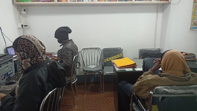 TAXC2BH81TV9_Deepak_Tax___Legal_Consultancy_ChIJlzxUEVsr8jkRnn2UeZxRR3U_2