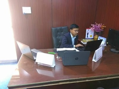 TAXCR2LCVWK6_Neeraj_Tax_Advisor_ChIJHRg6JzsF8jkRVupab2Lj4sY_1