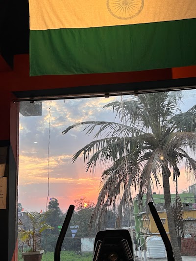 YOGAIJ5D7CO7_Fitness_Arena__unisex_gym___ChIJuTE2sp8j8jkRpGyxTv-xiVM_5