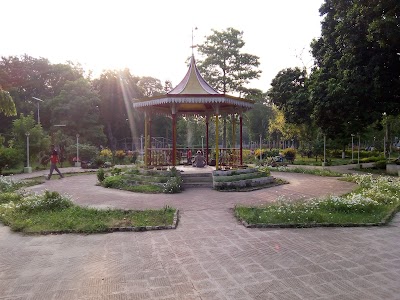 YOGAIQP8F080_Bihar_School_of_Yoga_ChIJM-q_6QLv8TkR1rqWoqpZrCE_10