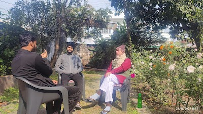 YOGAPYJ03O8G_Yoga_Sansthan_ChIJU40TdyUb8jkRjYx6kuc2hCQ_4