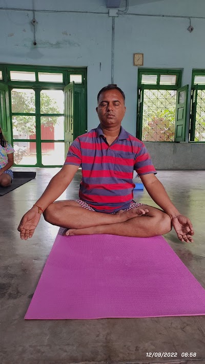 YOGAPYJ03O8G_Yoga_Sansthan_ChIJU40TdyUb8jkRjYx6kuc2hCQ_8