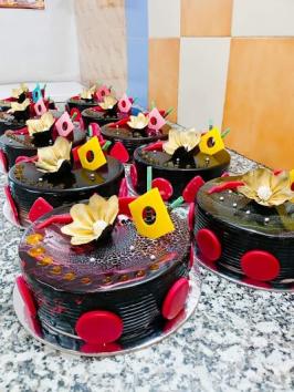 BAKEC2FSZAES_Deepak_Sweets___Cake_House_ChIJl8HPtTkf8jkRTbKwnR_NvYk_8