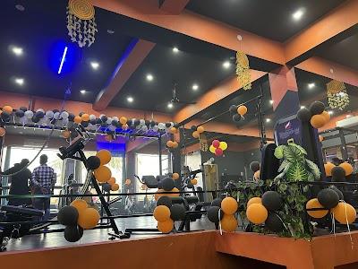 YOGAIJ5D7CO7_Fitness_Arena__unisex_gym___ChIJuTE2sp8j8jkRpGyxTv-xiVM_2